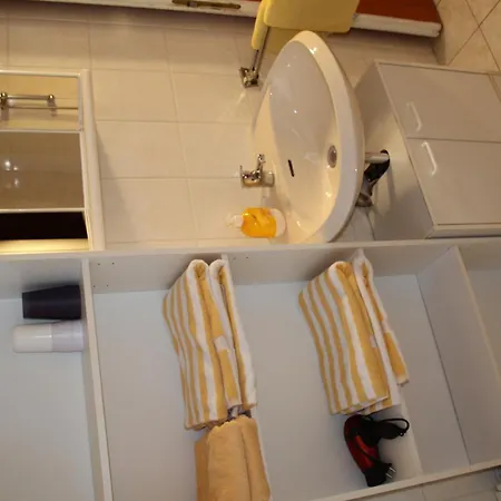 Schmidt Apartment