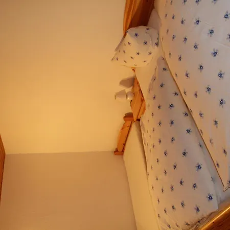 Schmidt Apartment *